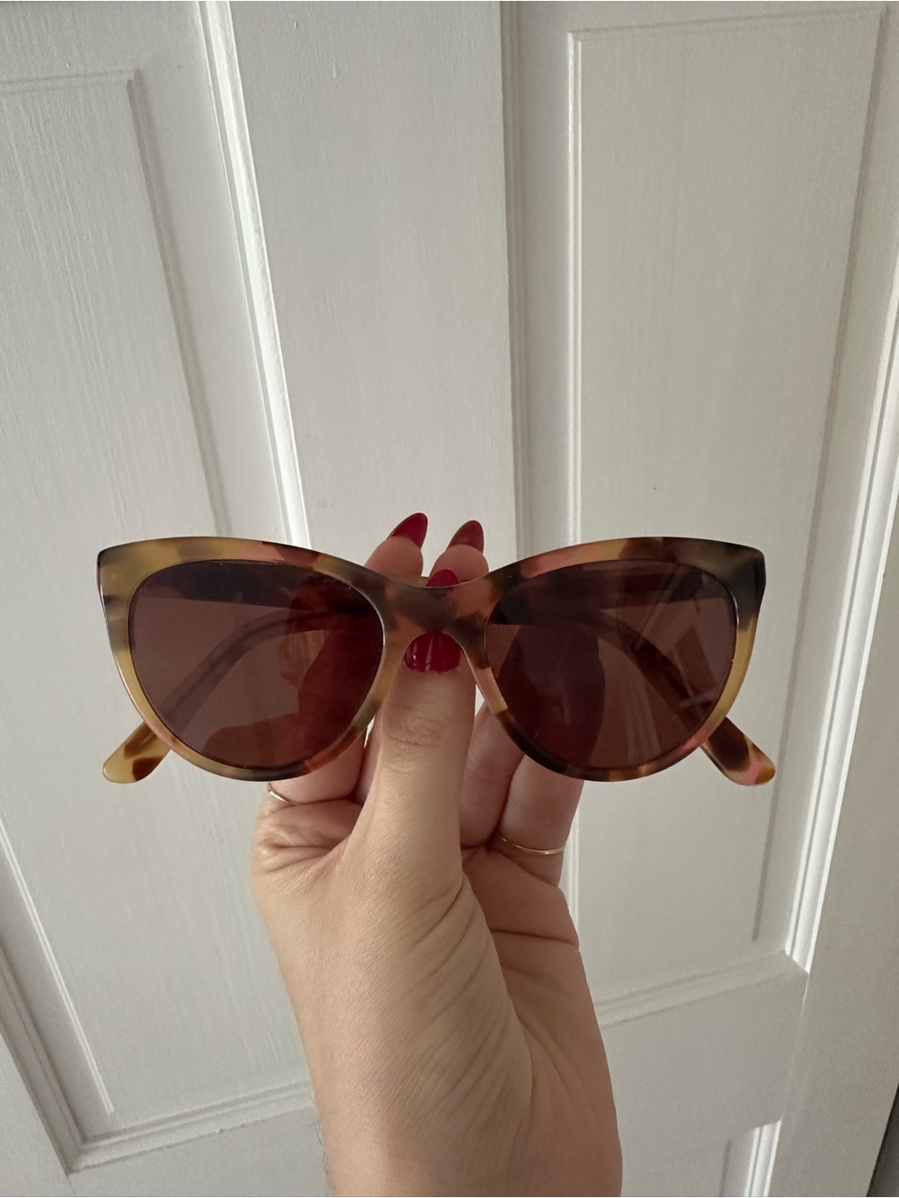 Madewell Tortoiseshell Cat Eye Sunglasses with Brown Lenses